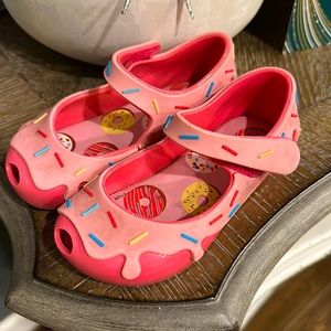 Mini Melissa doughnut shoes